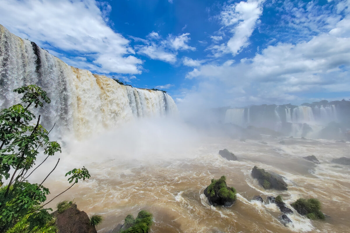 Brazil Iguazu falls end of trail view